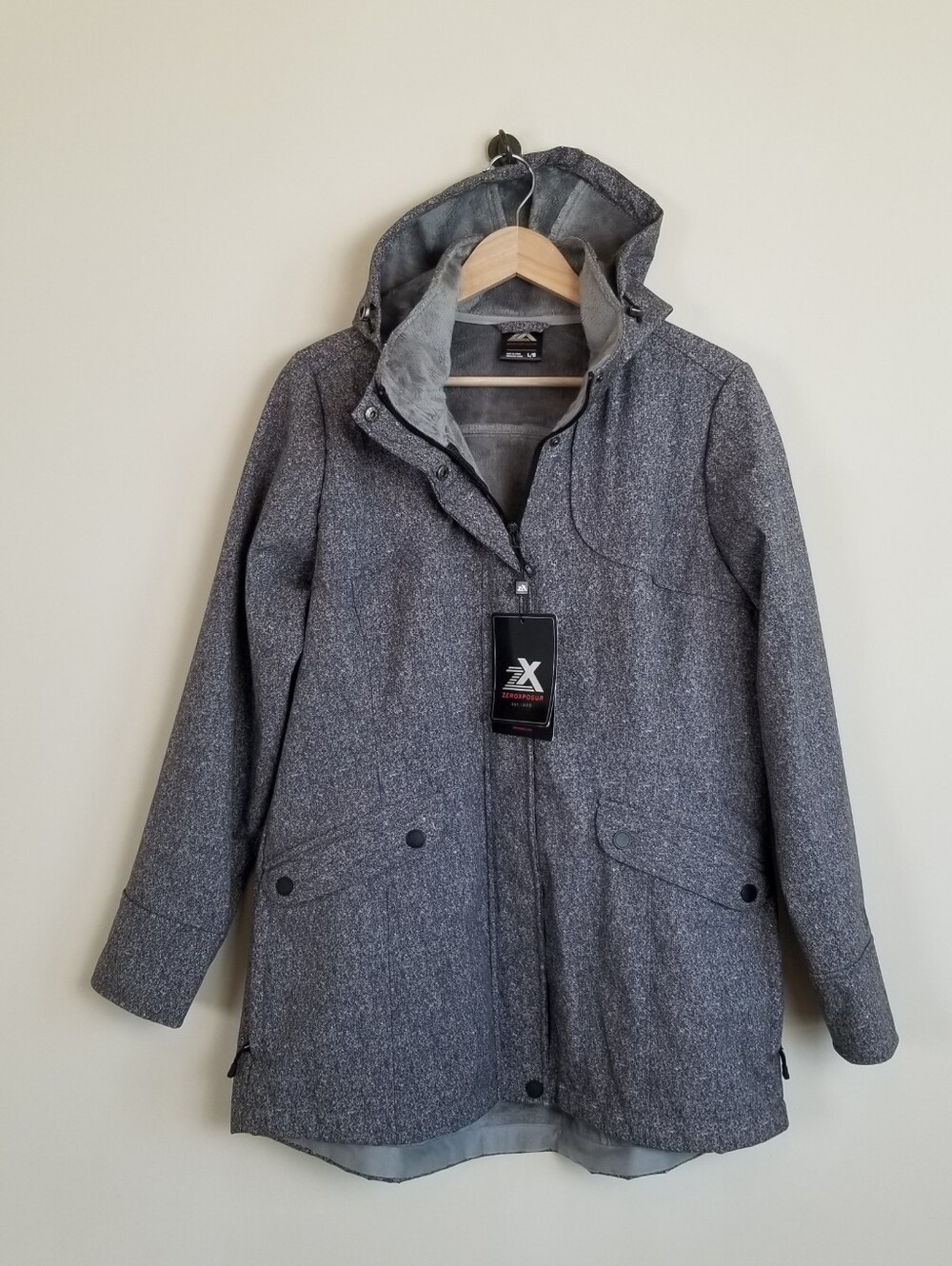 Zeroxposur Softshell Faux Fur Lined Hooded Jacket Water & Wind Resistant L NWT